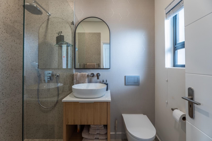 To Let 2 Bedroom Property for Rent in Sea Point Western Cape